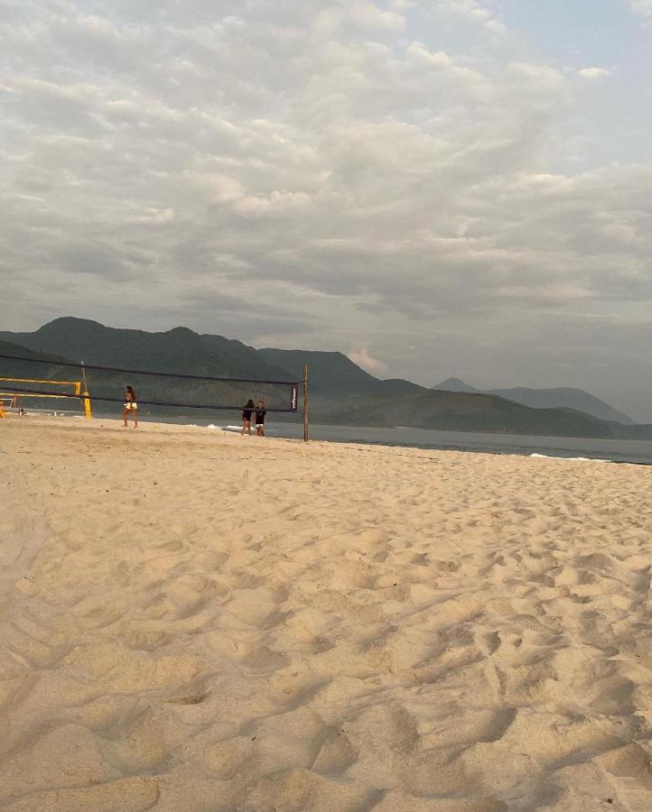 ماريسياز Waves Guest House المظهر الخارجي الصورة